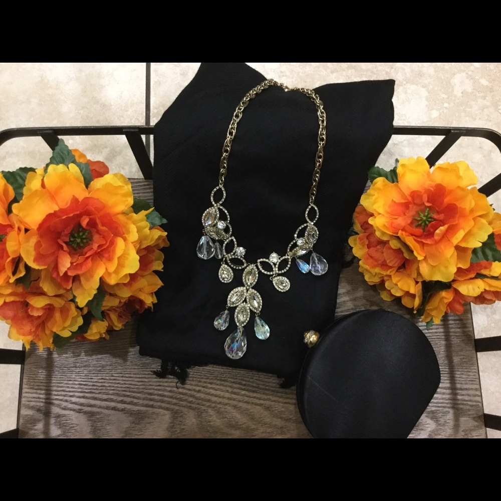 Ann Taylor statement necklace.